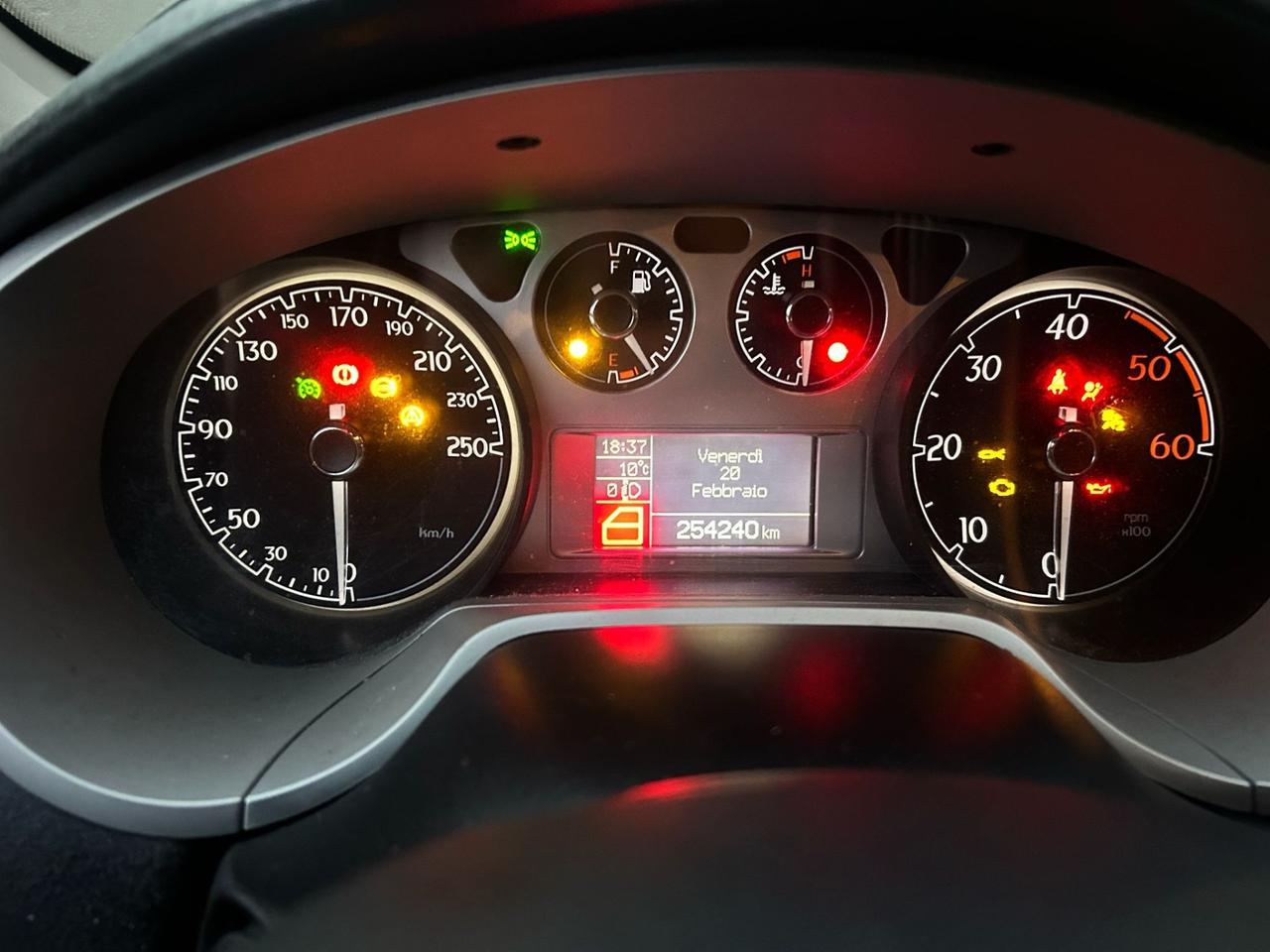 Lancia Delta 1.6 MJT DPF Gold