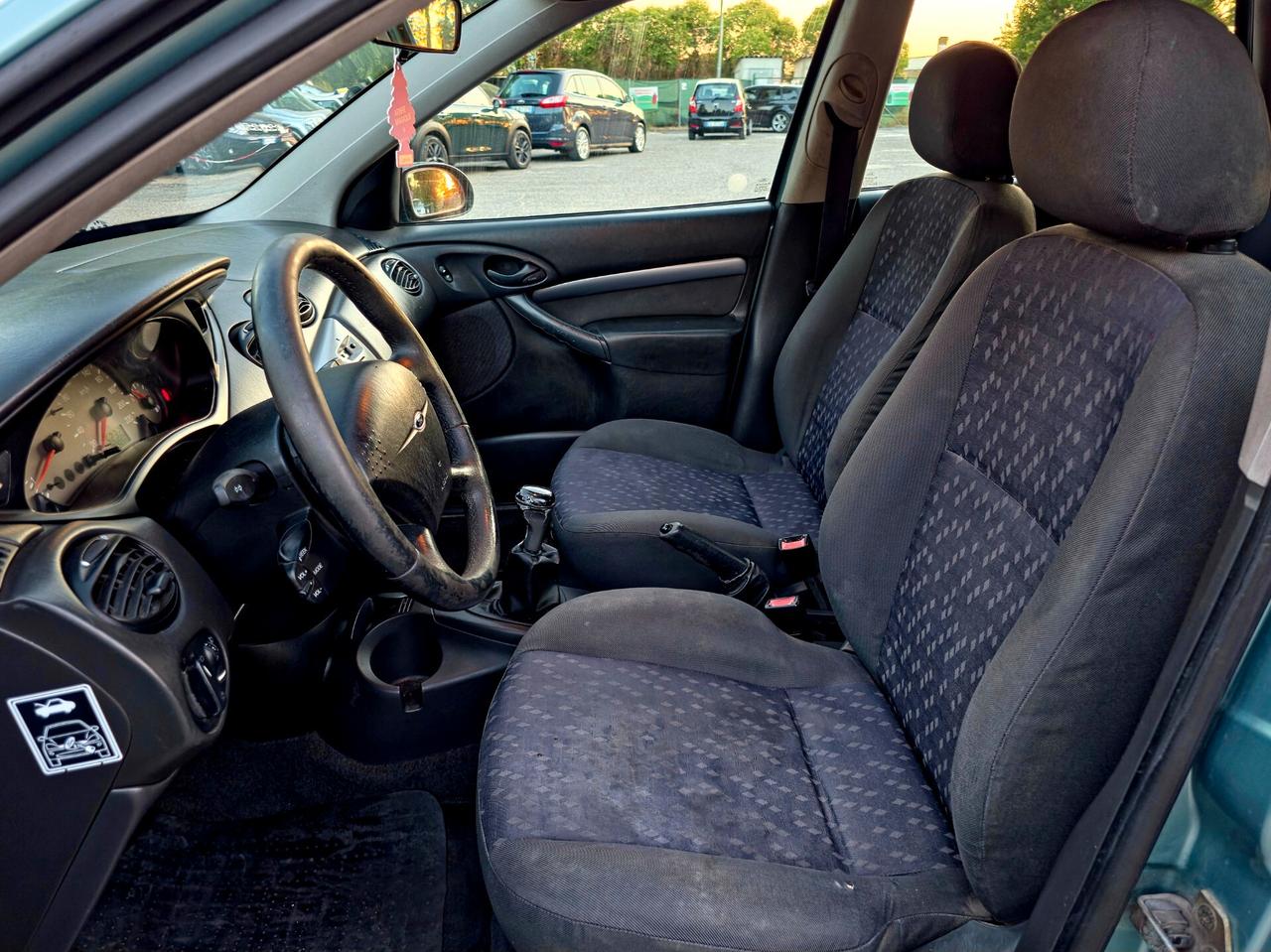 Ford Focus 1.6i 16V cat 5p. Ghia 2002-E2 Manuale NEO