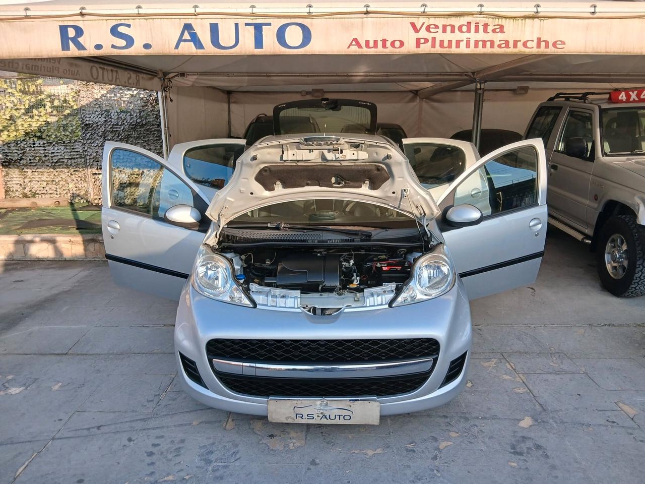 Peugeot 107 1.0b 5p solo km132000 full 10