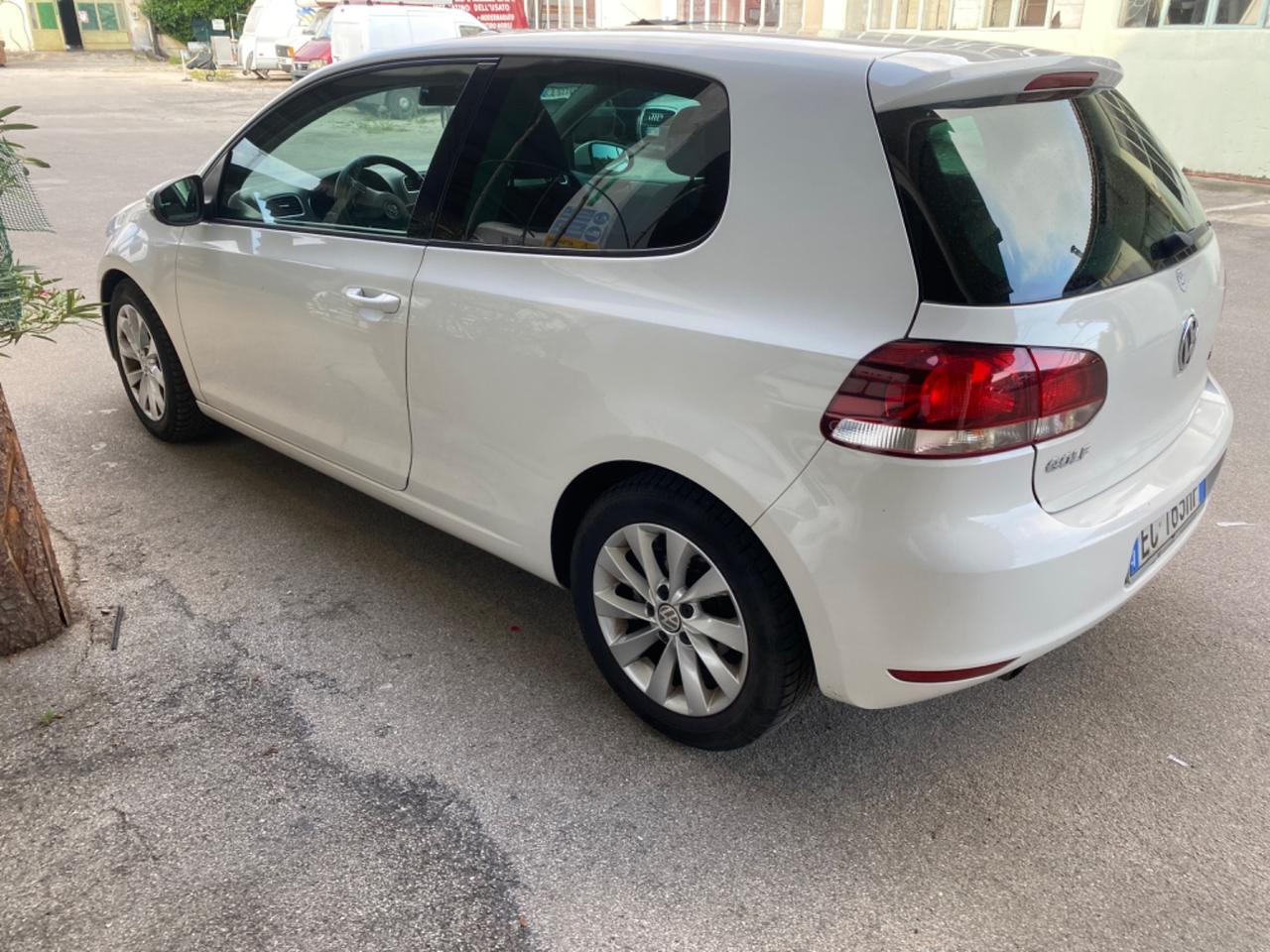 Volkswagen Golf 1.6 TDI DPF 3p. Comfortline