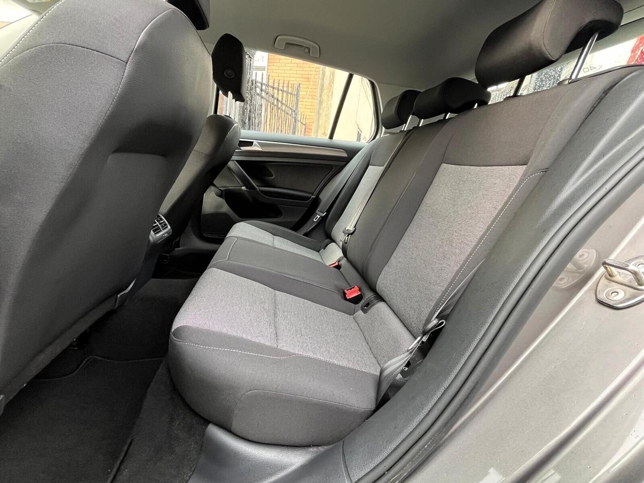 Volkswagen Golf 1.6 TDI 5p. Highline BlueMotion Technology