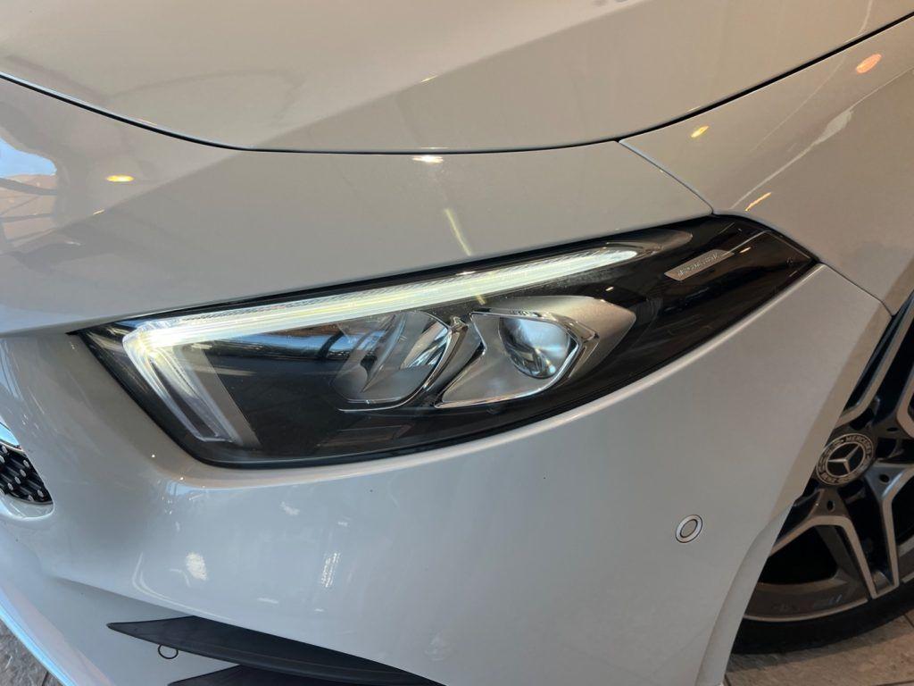 Mercedes-Benz A 180 d Automatic Premium AMG Line