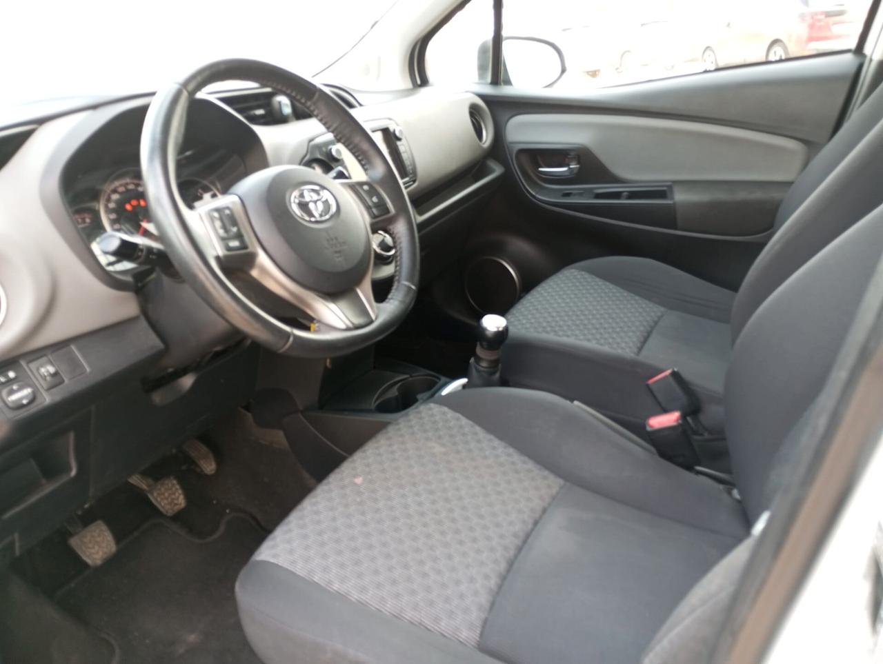 Toyota Yaris 1.0 5 porte Lounge