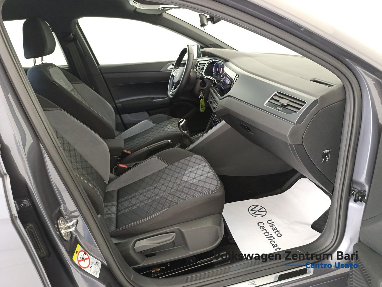 Volkswagen Polo 1.0 tsi r-line 95cv