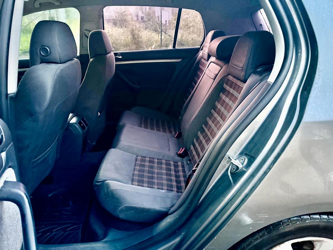Volkswagen Golf 2.0 16V TDI 5p. Comfortline