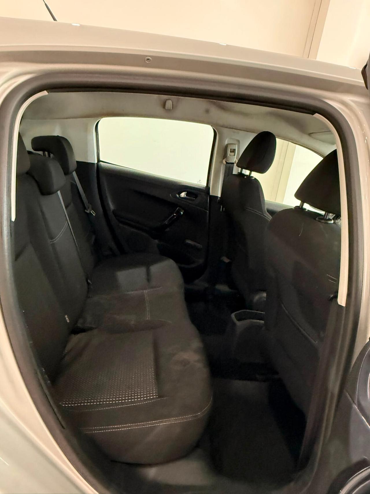 Peugeot 208 PEUGEOT 1.5DIESEL 75CV ALLURE PACK