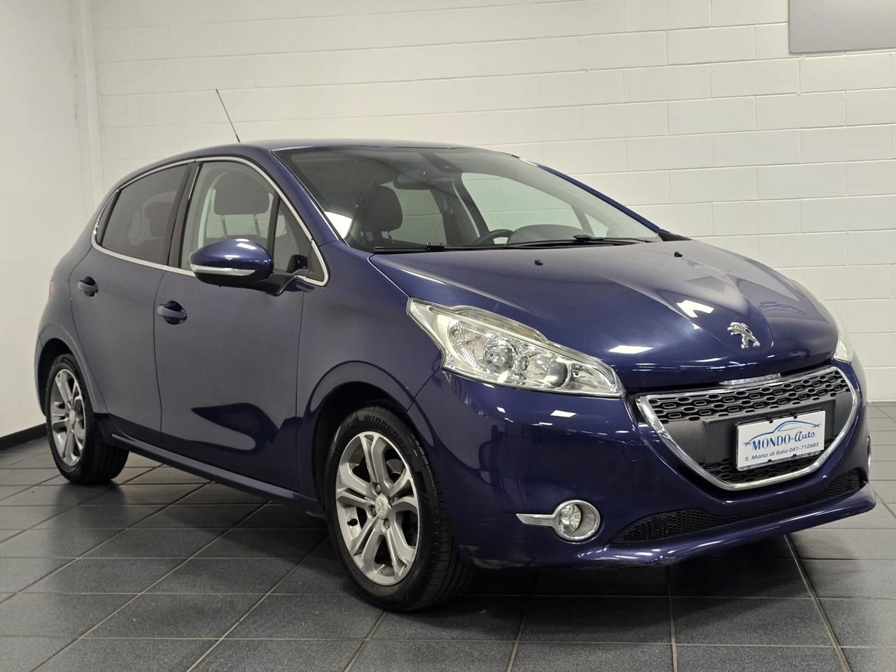 Peugeot 208 1.2 VTi 82 CV 2013 IN ARRIVO