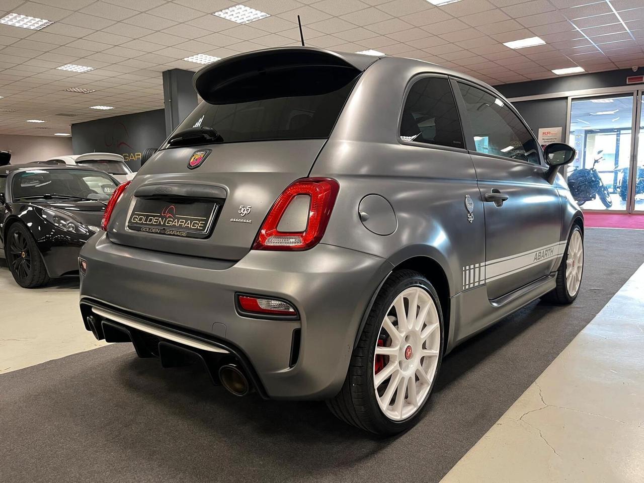 Abarth 595 1.4 Turbo T-Jet 180 CV Esseesse