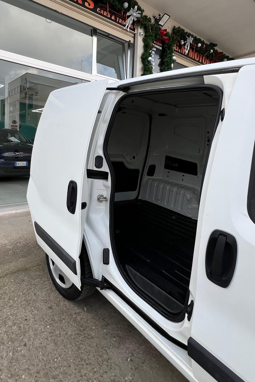 Fiat Fiorino 1.3 MJT 95CV Cargo