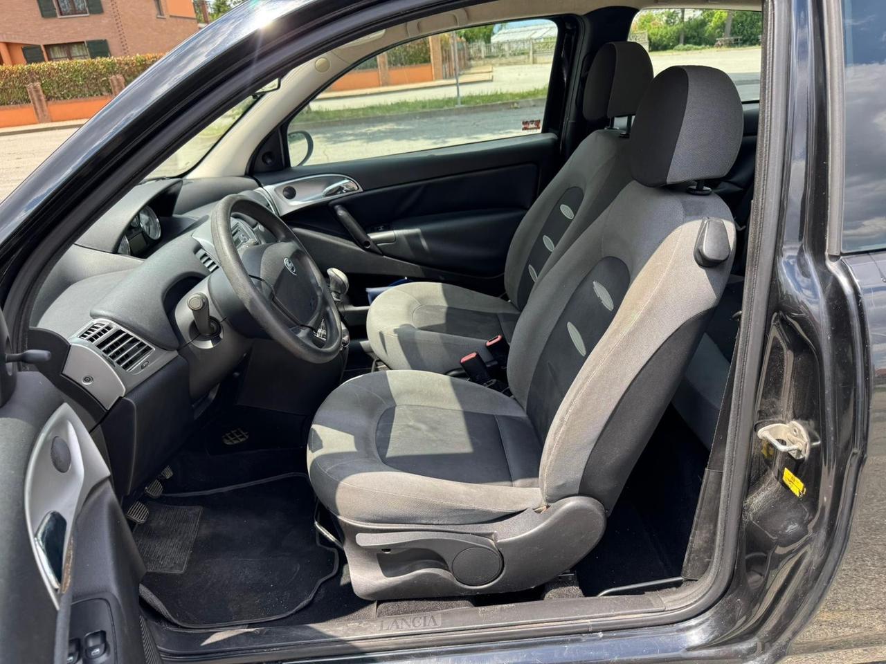Lancia Ypsilon 1.2 Argento