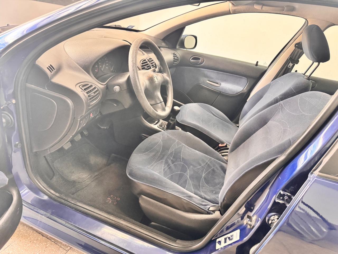 Peugeot 206 1.1 60 Cv 5P. XT 130.000 KM