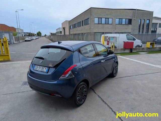 LANCIA Ypsilon 1.0 FireFly 5P S&S Hybrid Gold 5 posti - Ruotino