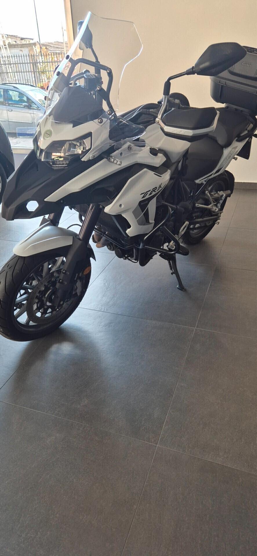 Benelli 500 Quattro TRK502