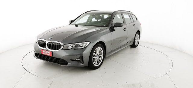 BMW 320 d Touring mhev 48V xdrive Business Advantage auto