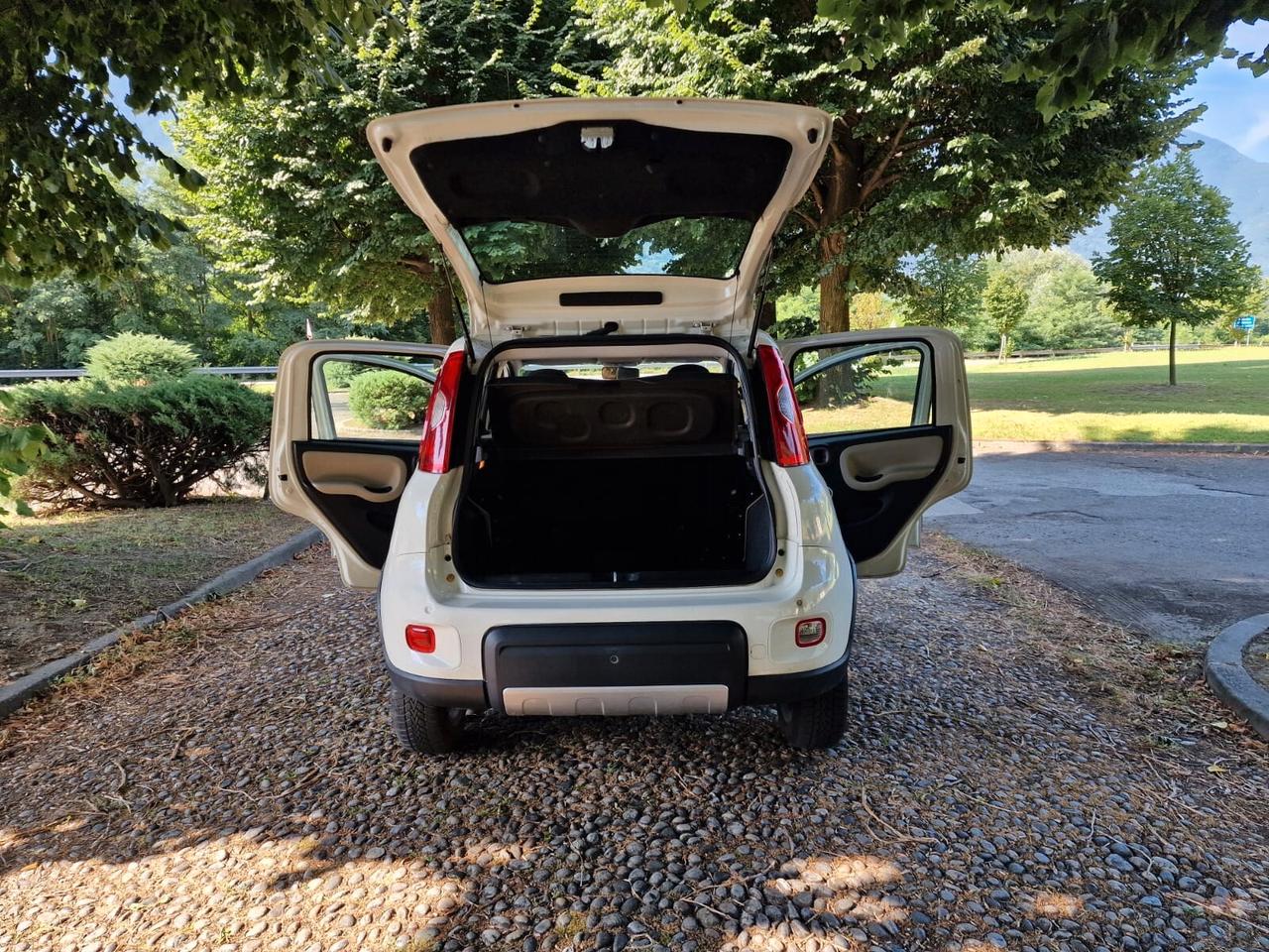 Fiat Panda 1.3 MJT 16V DPF 4x4 Climbing
