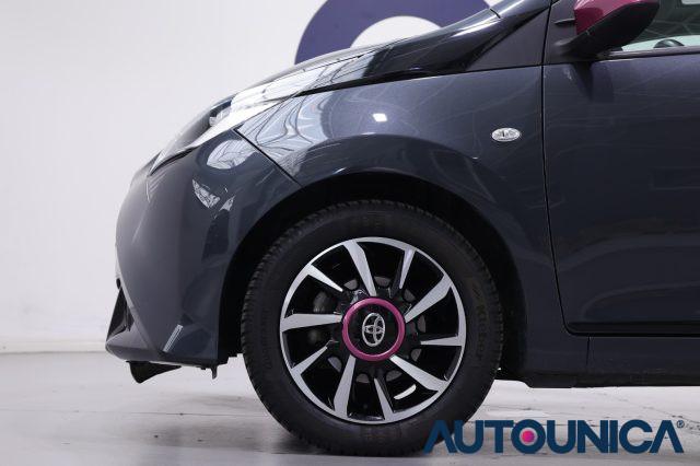 TOYOTA Aygo CONNECT 1.0 VVT-I 72 CV 5 PORTE X-WAVE CABRIO
