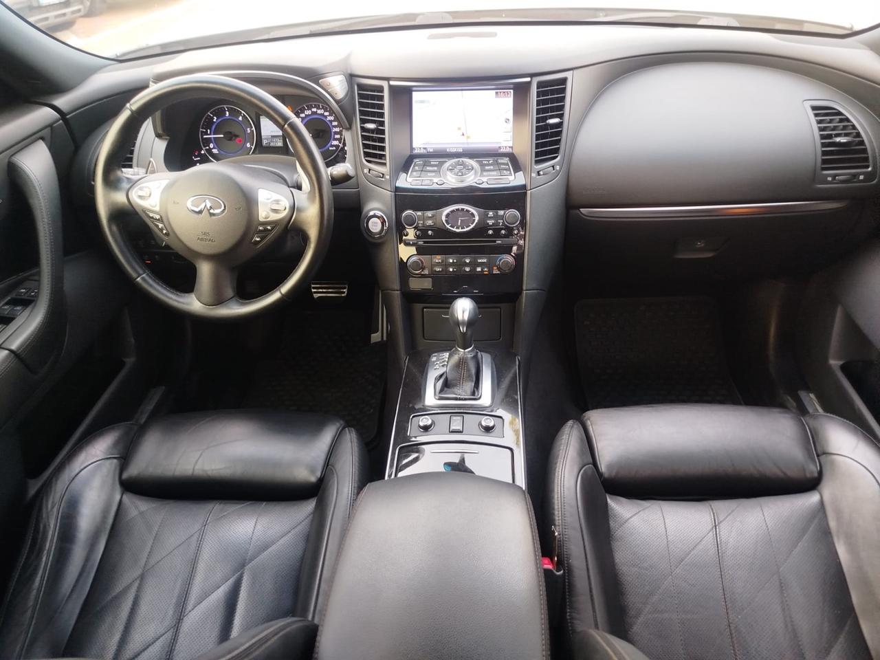 Infiniti QX70 3.0 diesel V6 AT S Premium