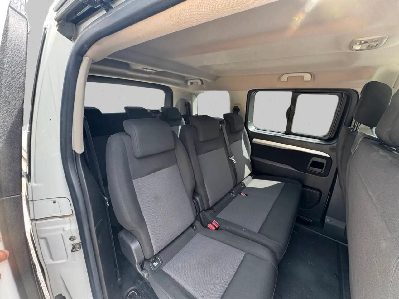 Peugeot Traveller BlueHDi 100 S&S Compact Business 01/2020