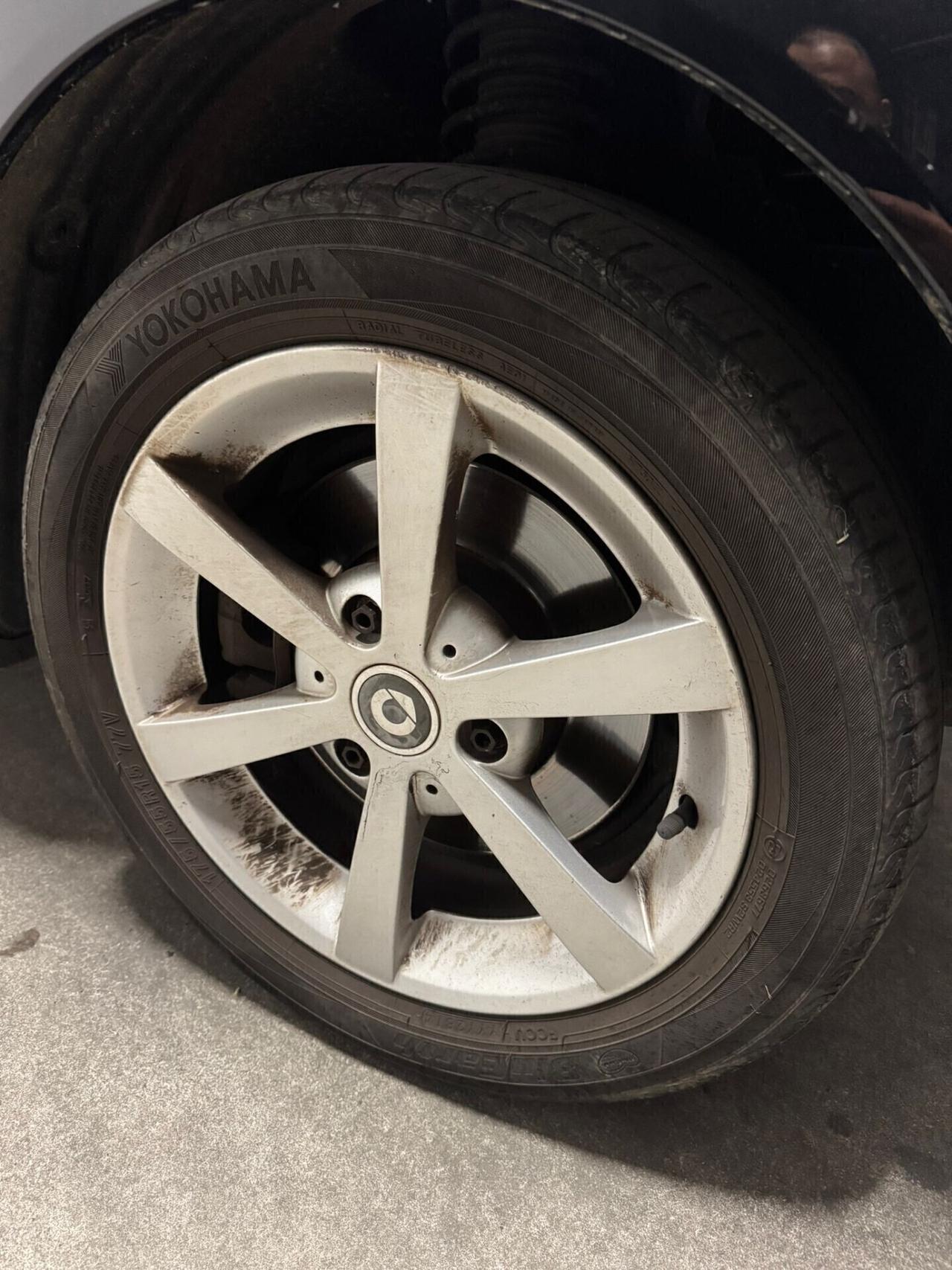 Smart ForTwo 1000 52 kW motore revisionato e 12 mesi di garanzia