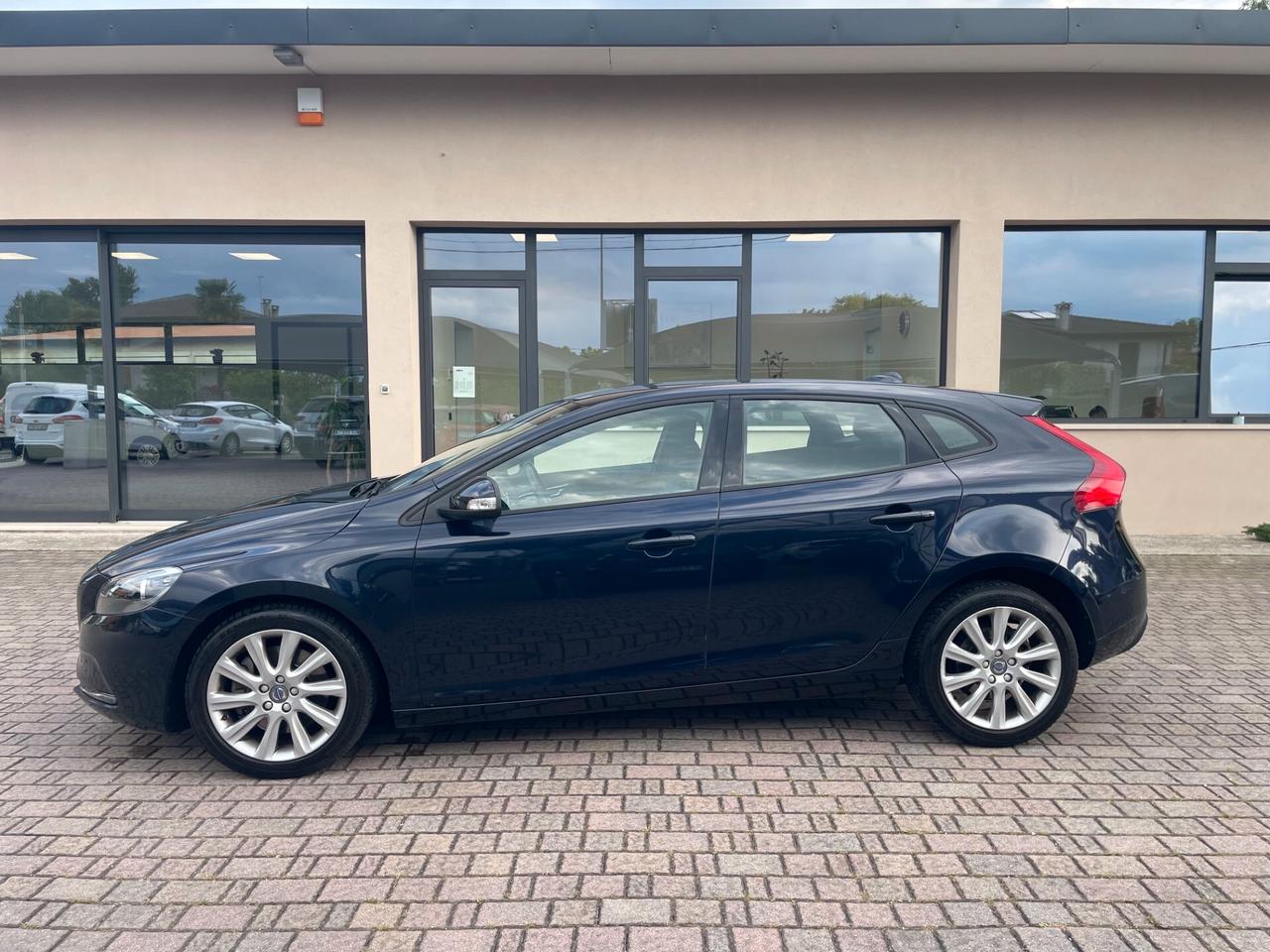 Volvo V40 D2 Geartronic Kinetic