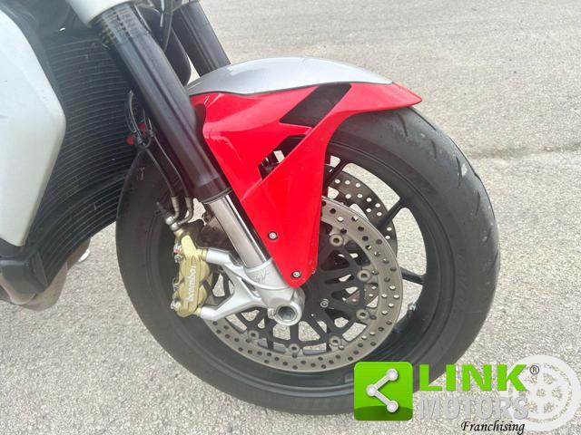 MV AGUSTA Brutale 800 .