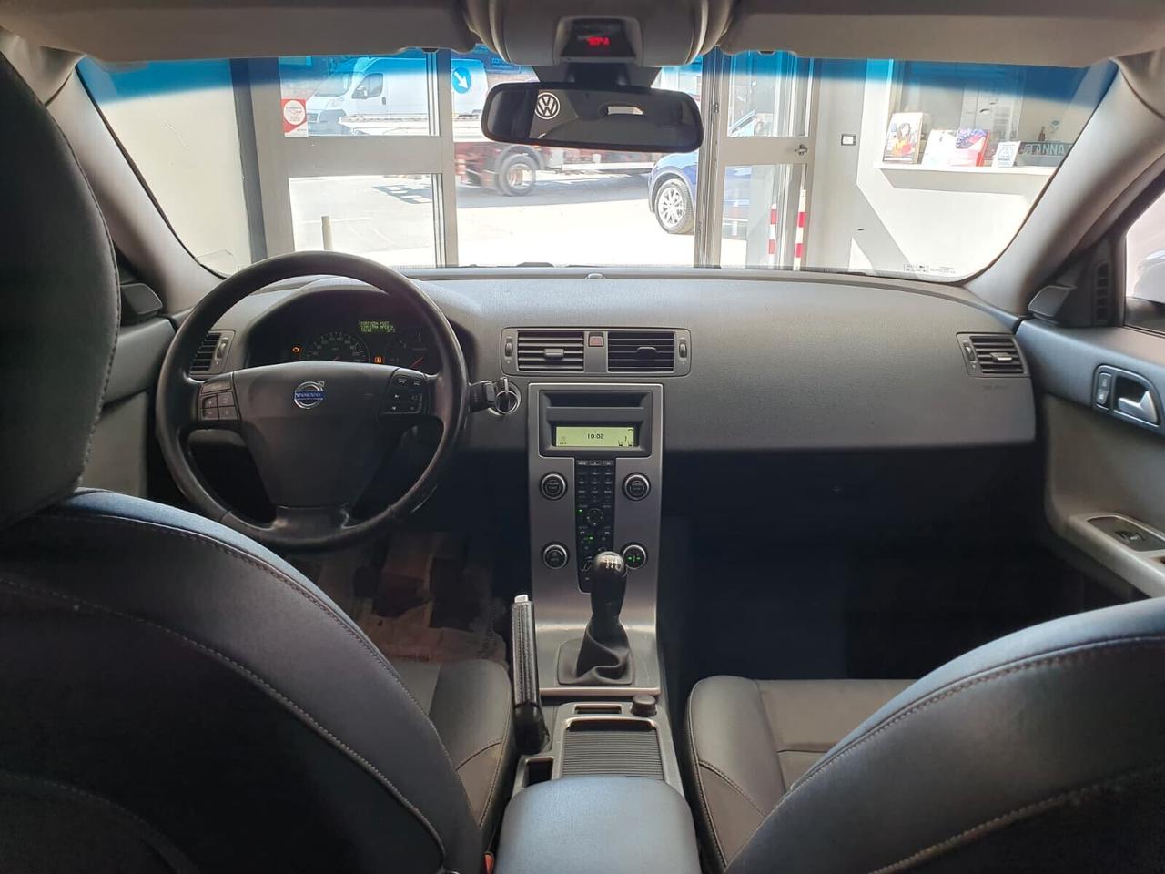 Volvo V50 2.0 D 136cv Summum 2009