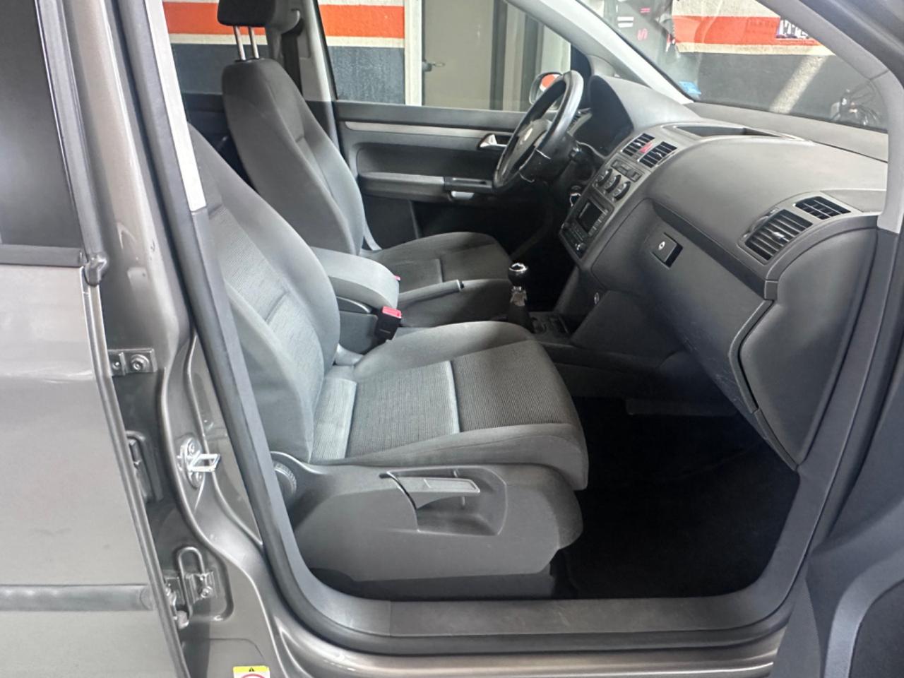Volkswagen Touran 1.6 Trendline Bifuel G