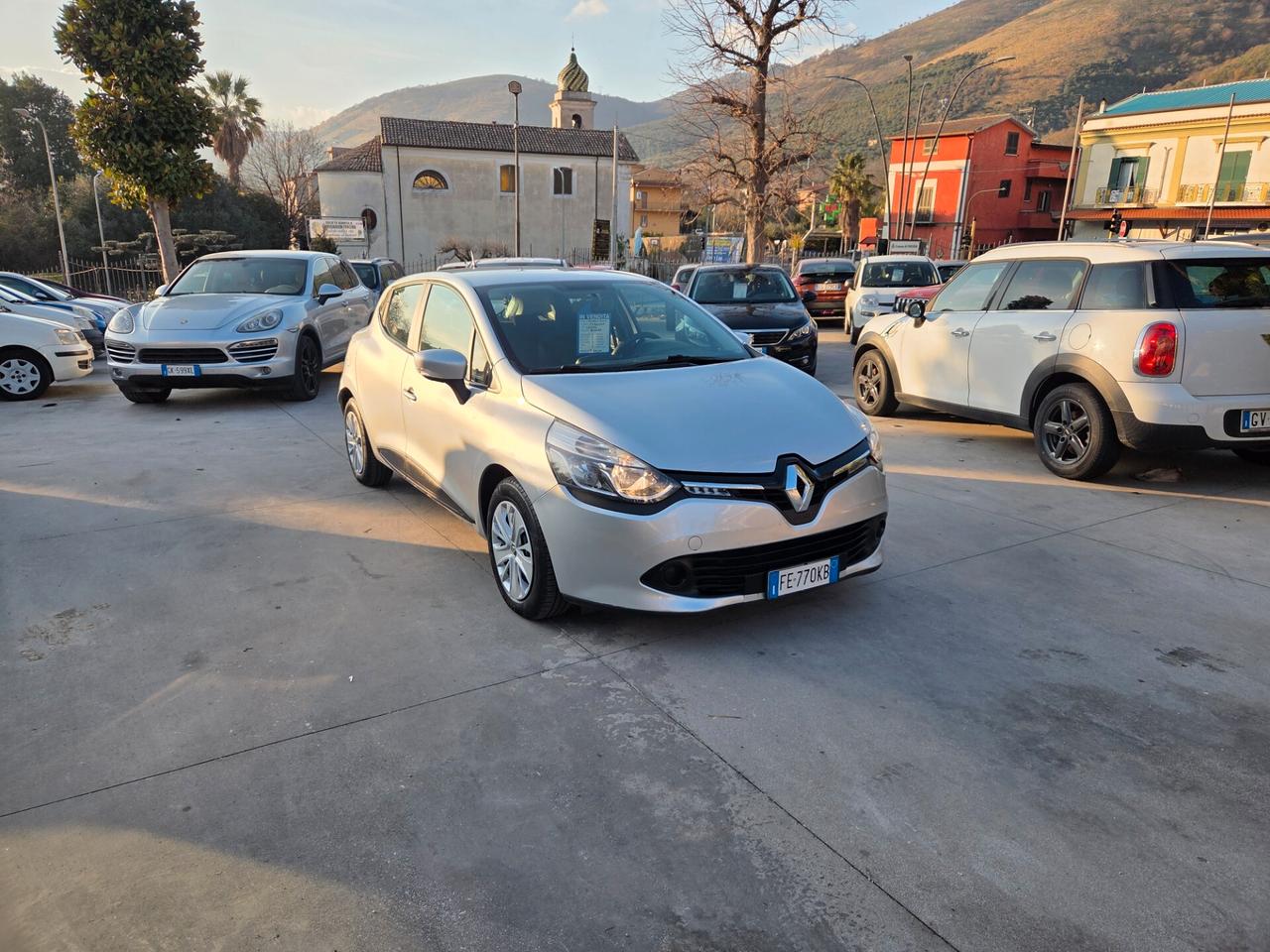 Renault Clio 1.2 75CV 5 porte Intens- PERFETTA