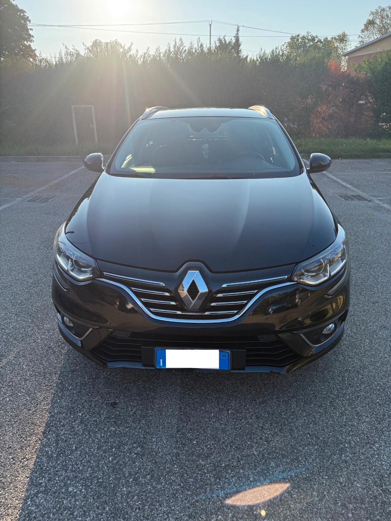 Renault Megane Sporter 1.5 dci - NAV. - 12 MESI DI GARANZIA -