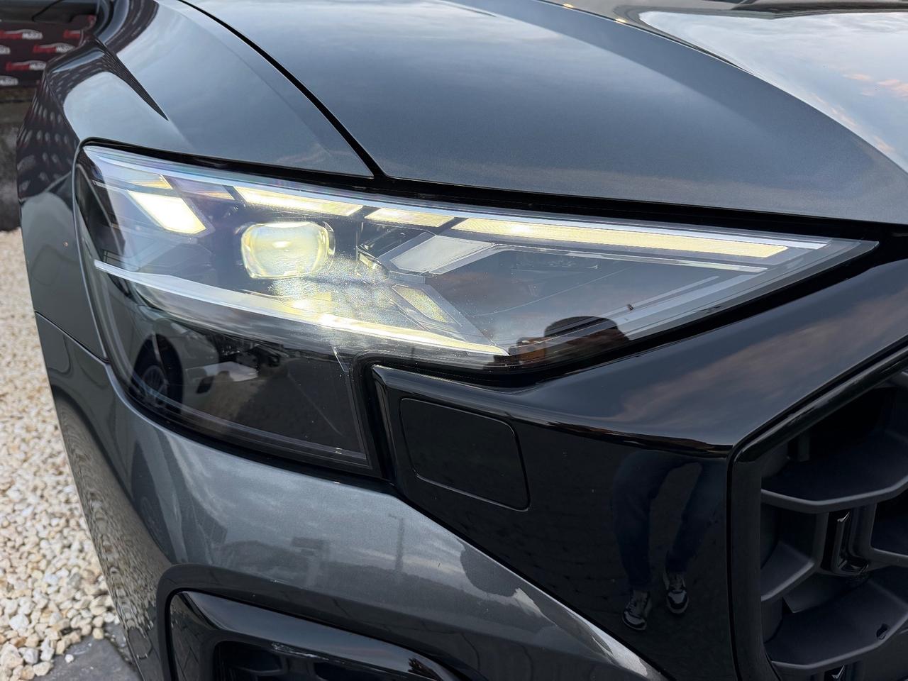 Audi Q8 SUV TDI quattro 210 kW tiptronic S line edition TETTO