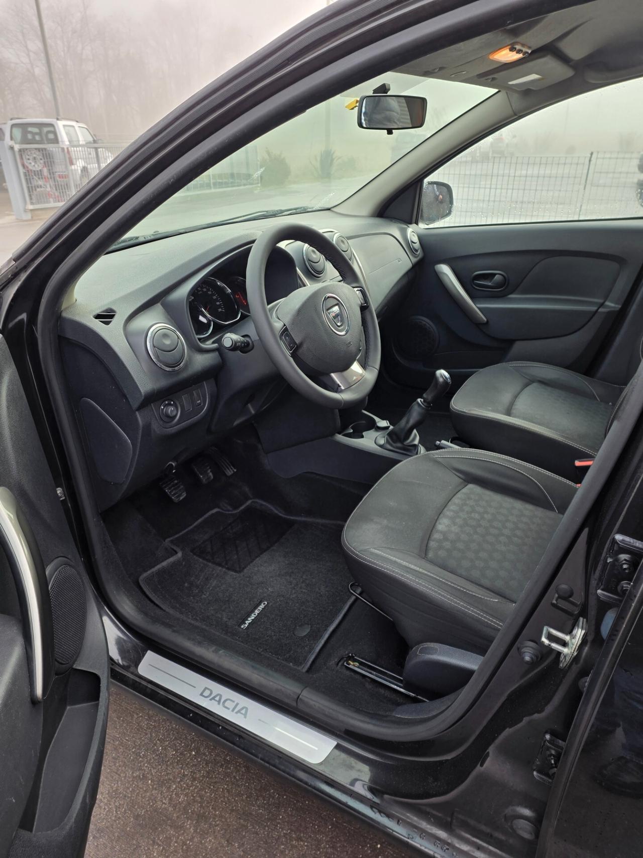 Dacia Sandero 1.5 dCi 8V 75CV Lauréate