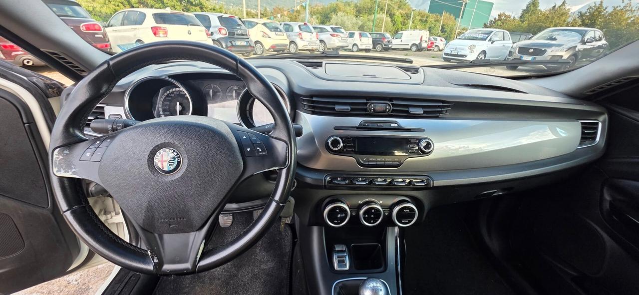 Alfa Romeo Giulietta 1.6 JTDm-2 105 CV Distinctive