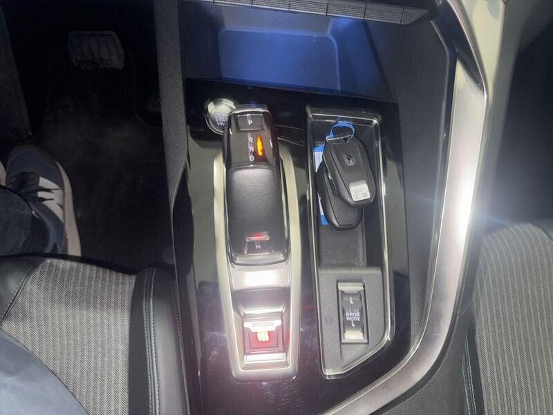 Peugeot 5008 5008 BlueHDi 130 S&S EAT8 Allure Pack 7 Posti KeyLess + Retrocamera