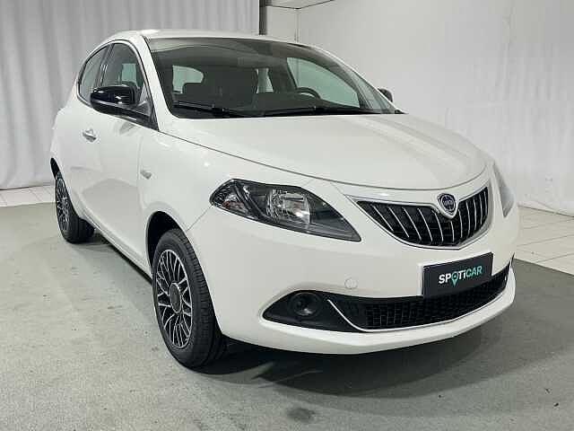 Lancia Ypsilon 1.0 FireFly 5 porte S&S Hybrid Platino KM ZERO