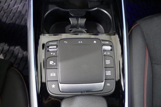 MERCEDES-BENZ GLA 180 d Automatic Premium