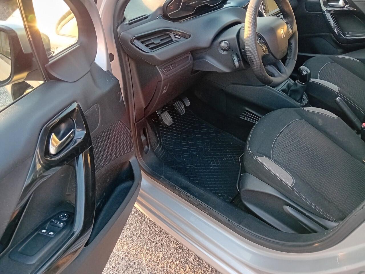 Peugeot 208 BlueHDi 75 5 porte Active