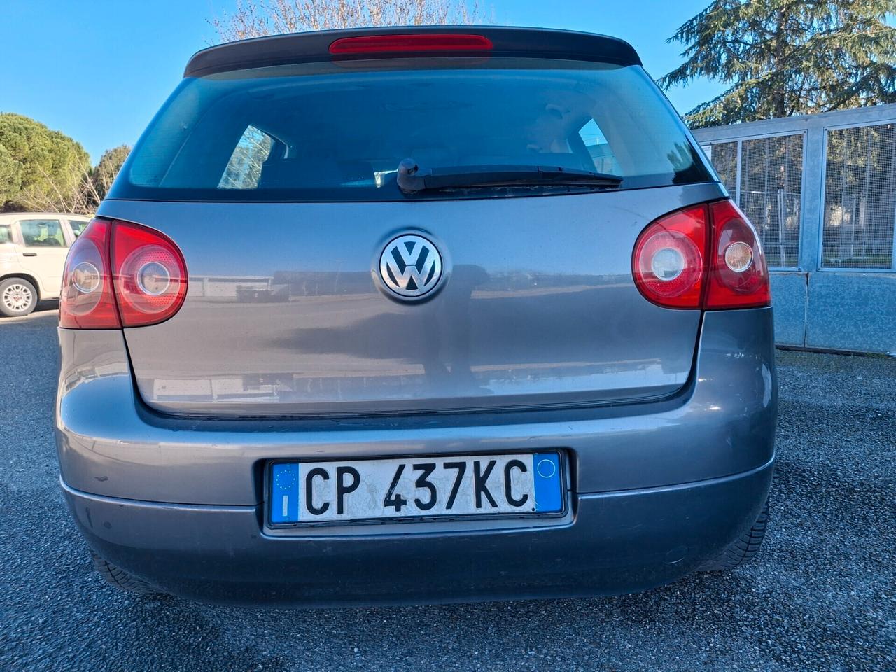 Volkswagen Golf 1.6 16V FSI 5p. Sportline