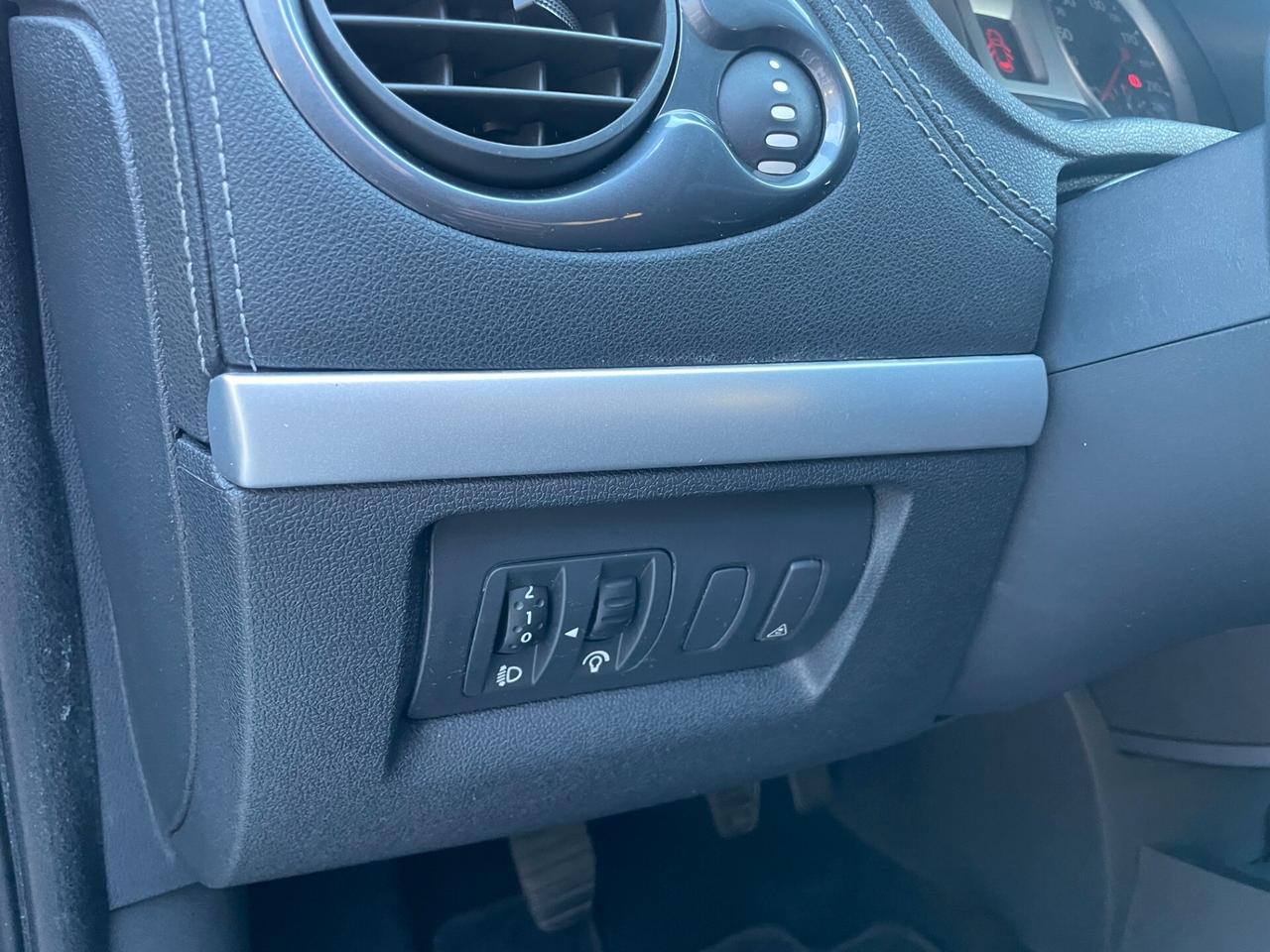 Renault Clio 1.2 16V 5 porte 20th Anniversario NEOPATENTATI