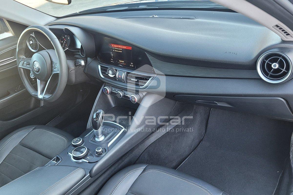 ALFA ROMEO Giulia 2.2 Turbodiesel 150 CV AT8 Business