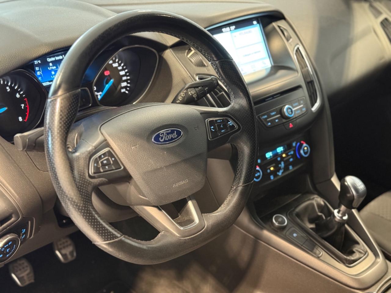 Ford Focus 1.0 EcoBoost 125 CV Start&Stop ST Line Business