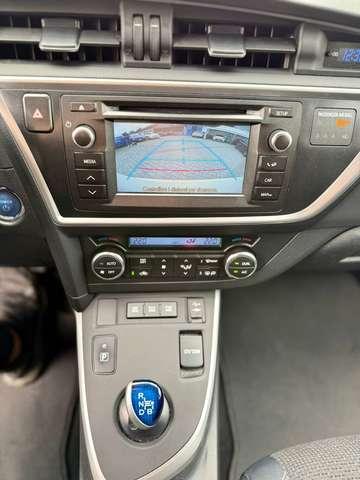 Toyota Auris 5p 1.8h Lounge NEOPATENTATI