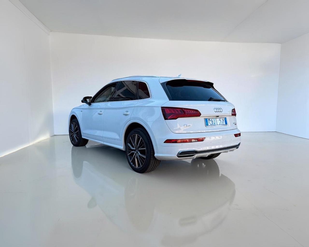 Audi Q5 40 TDI quattro S tronic line plus