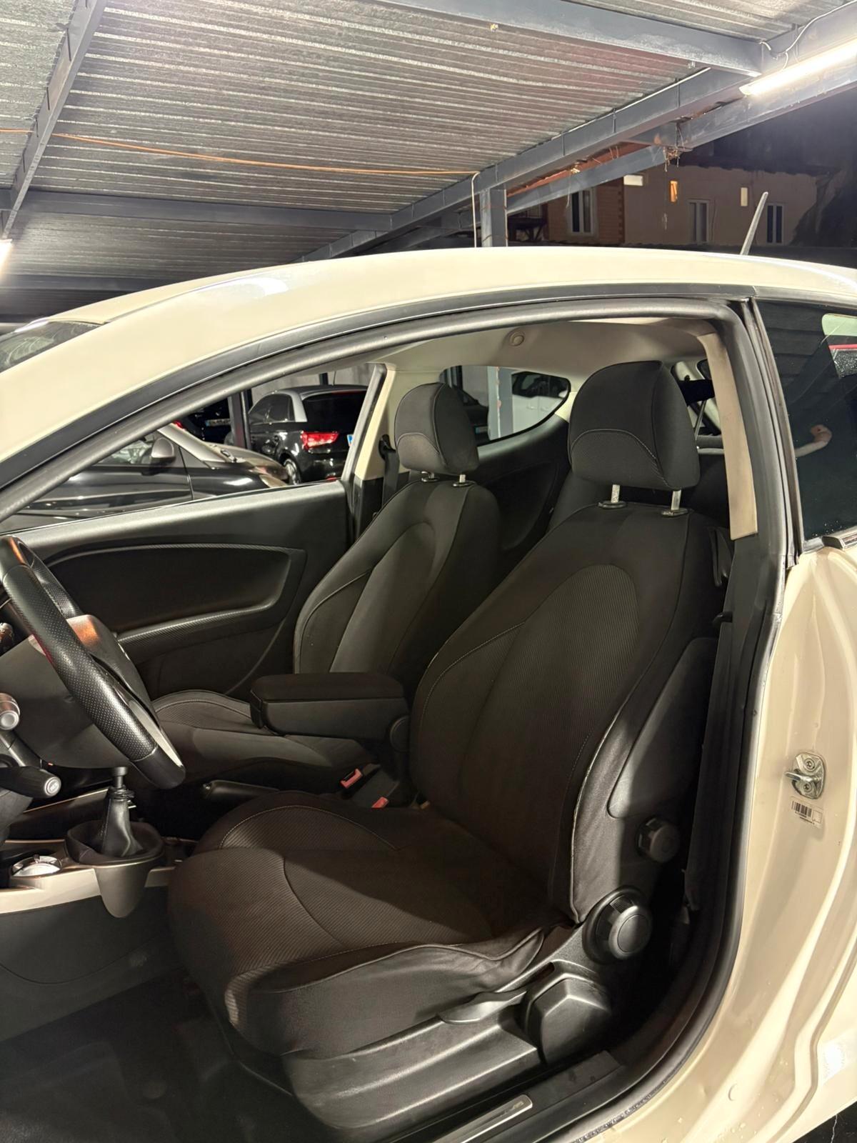 Alfa Romeo MiTo Distinctive