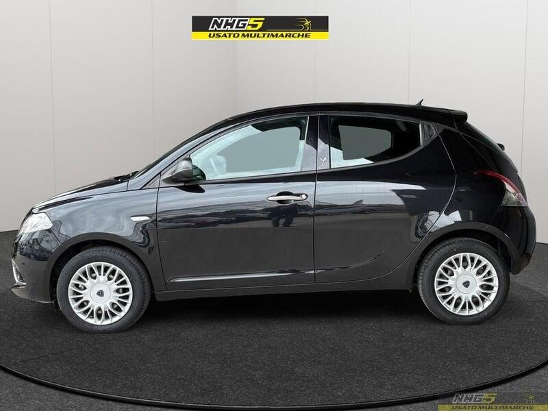 Lancia Ypsilon Ypsilon 1.2 69 CV 5 porte Silver