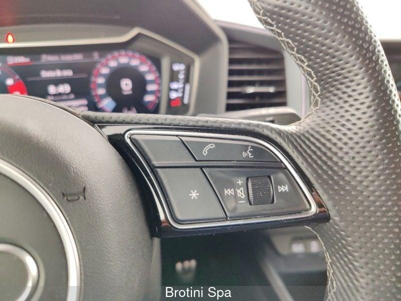 Audi A1 A1 SPB 40 TFSI S tronic Identity Black