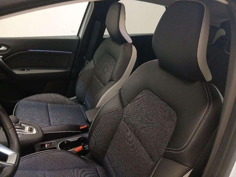 Renault Captur 1.6 E-Tech phev Intens 160cv auto my21