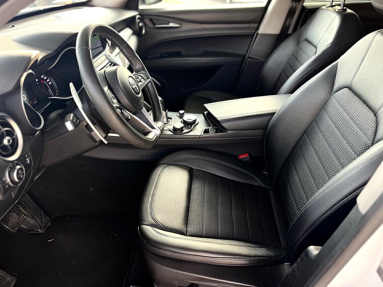 Alfa Romeo Stelvio 2.2 Turbodiesel 210 CV AT8 Q4 Executive