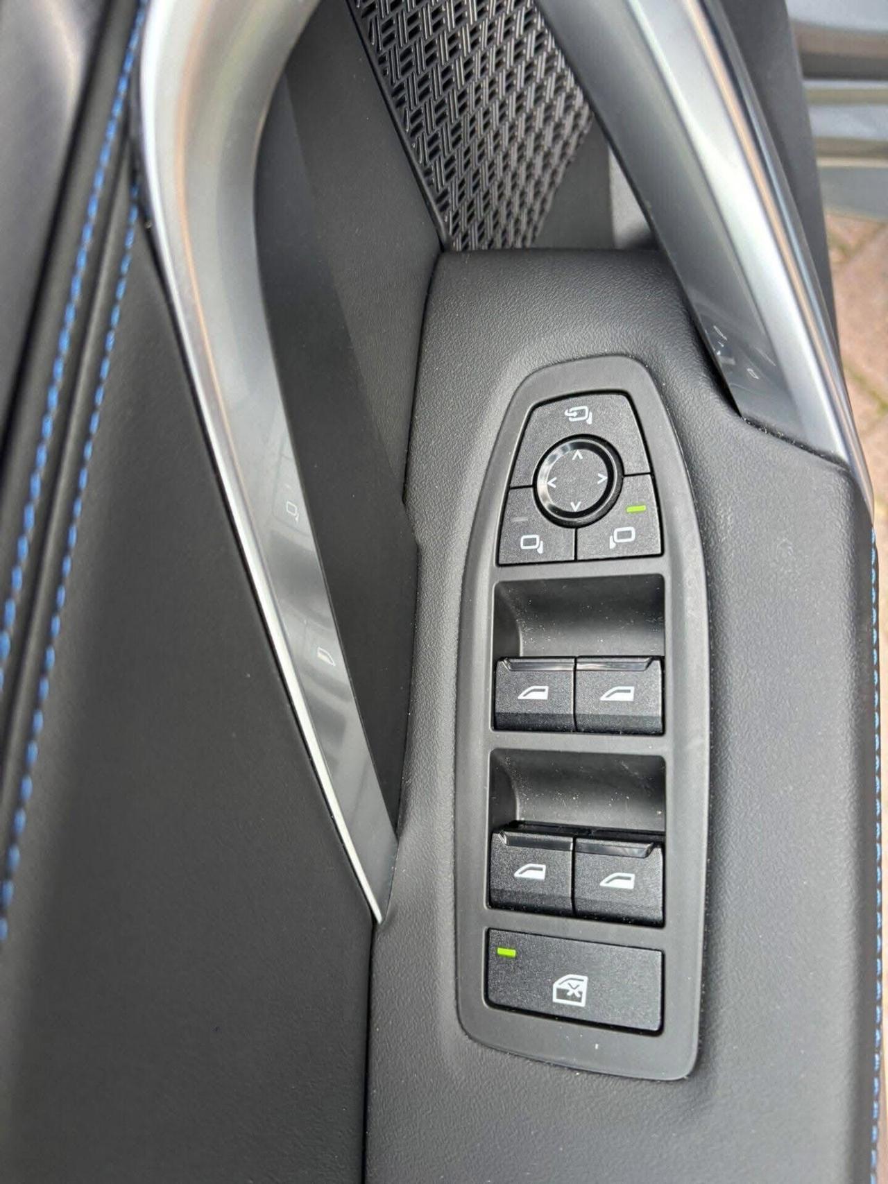 .. Bmw X2 sDrive 18d\