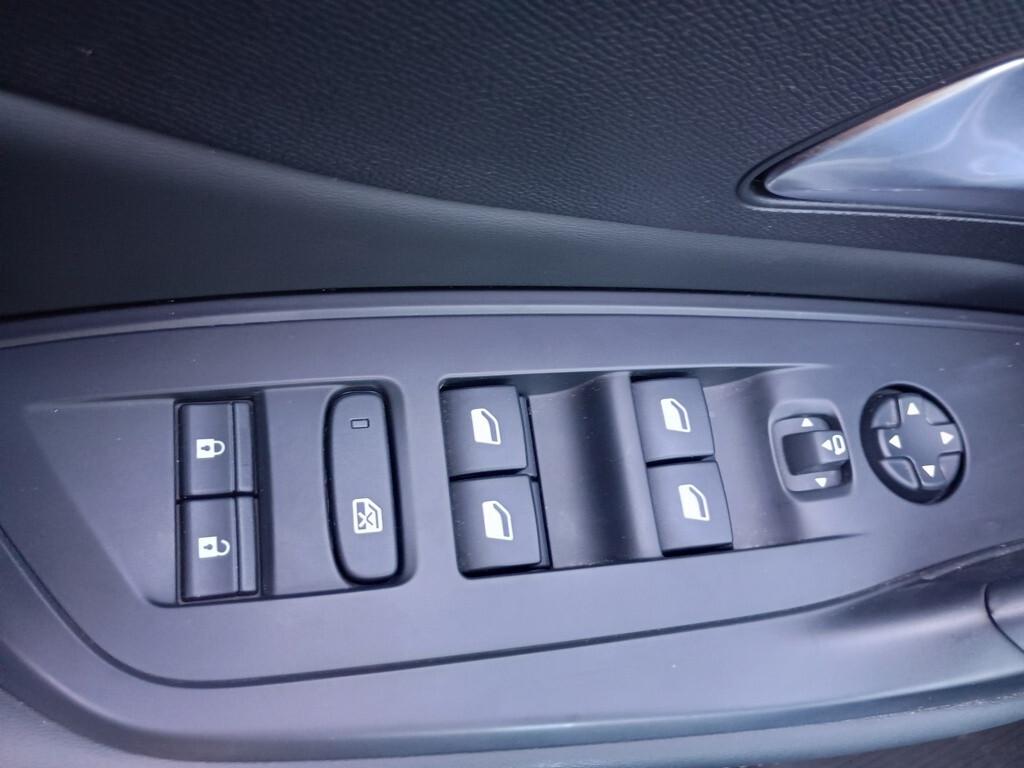 Peugeot 308 5 porte 1.2 130cv Allure