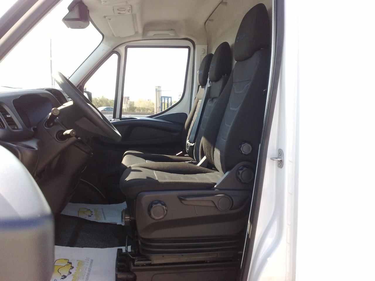 Iveco Daily 35c14 2.3hpt tetto alto AUTOMATICO - 2018